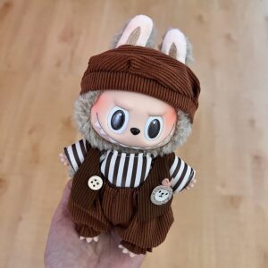 Pop Mart Labubu Kläder - Brun hängselbyxa med randig tröja och mössa, kompatibel med Big Into Energy, Exciting Macaron & Have a Seat