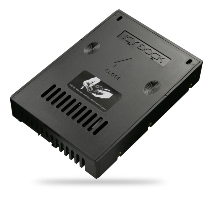 ICY DOCK EZConvert Lite 2.5 till 3.5" SAS/SATA, 15mm höjd ICY DOCK EZConvert Lite 2.5 till 3.5" SAS/SATA, 15mm höjd