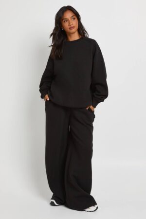 boohoo Dam Petite Sweatshirt Med Raglanärm Och Raka Joggingbyxor Träningsoverall | Svart | Storlek Medium
